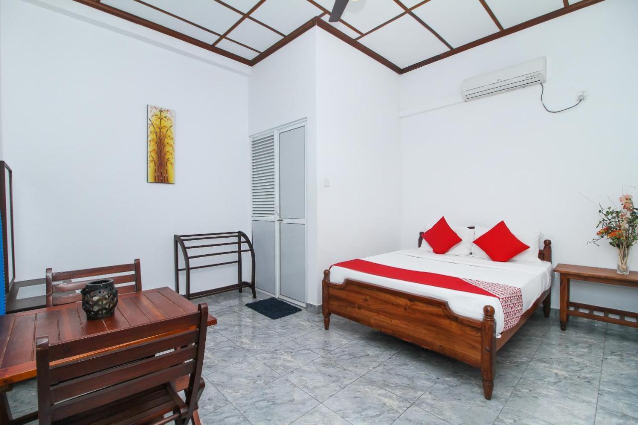 Leo'S Home Stay Dehiwala-Mount Lavinia Esterno foto