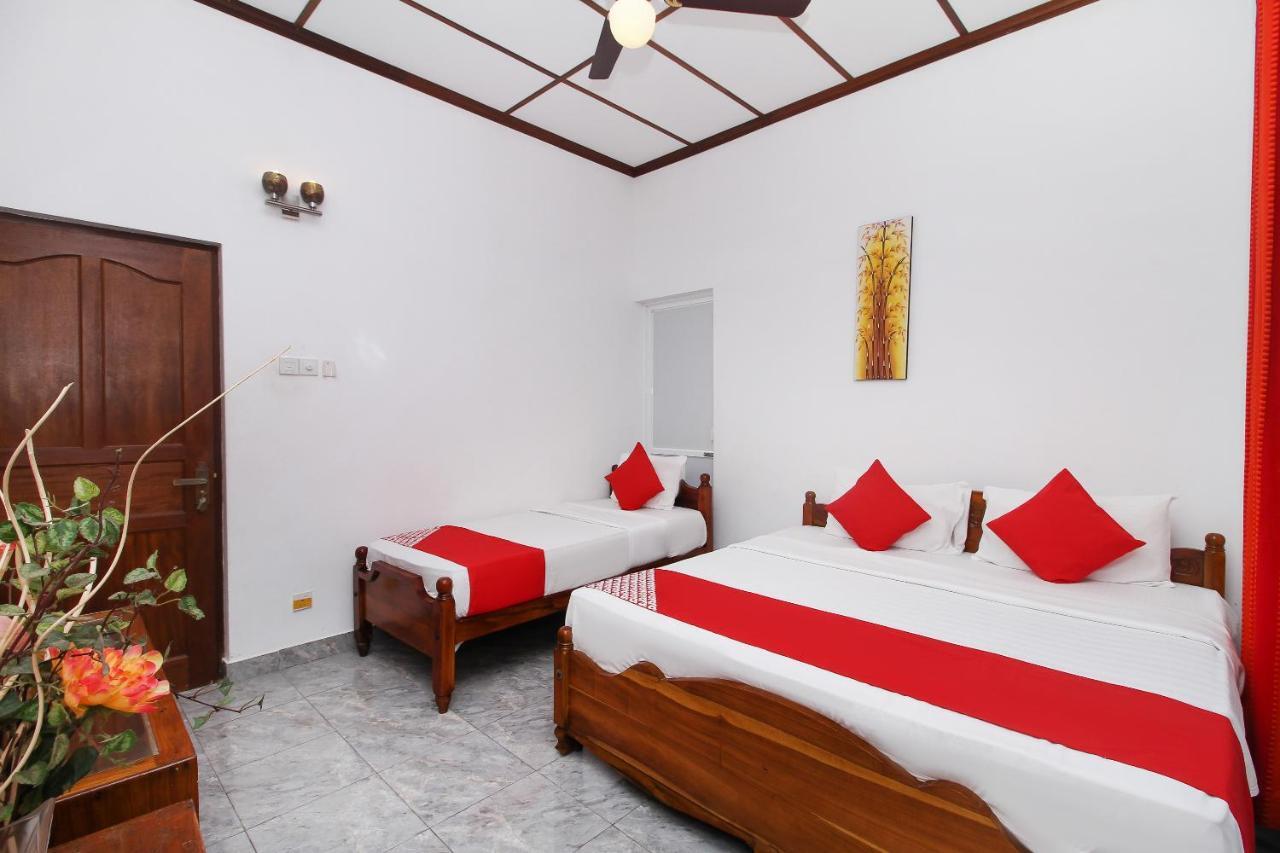 Leo'S Home Stay Dehiwala-Mount Lavinia Esterno foto