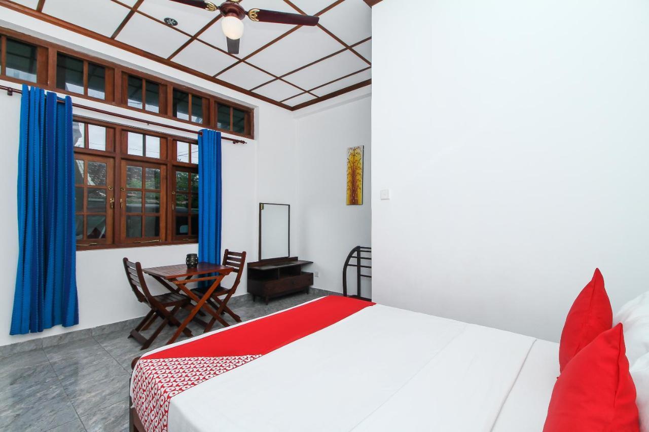 Leo'S Home Stay Dehiwala-Mount Lavinia Esterno foto