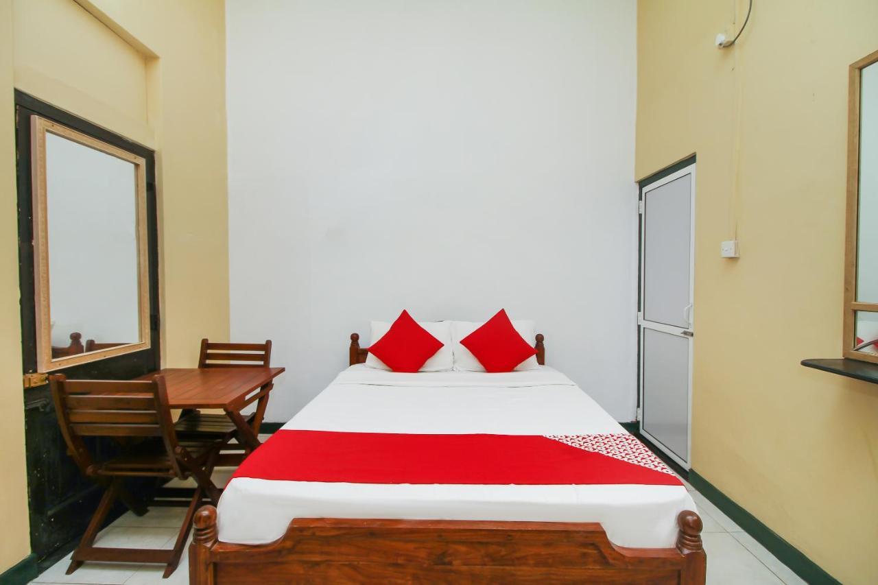 Leo'S Home Stay Dehiwala-Mount Lavinia Esterno foto