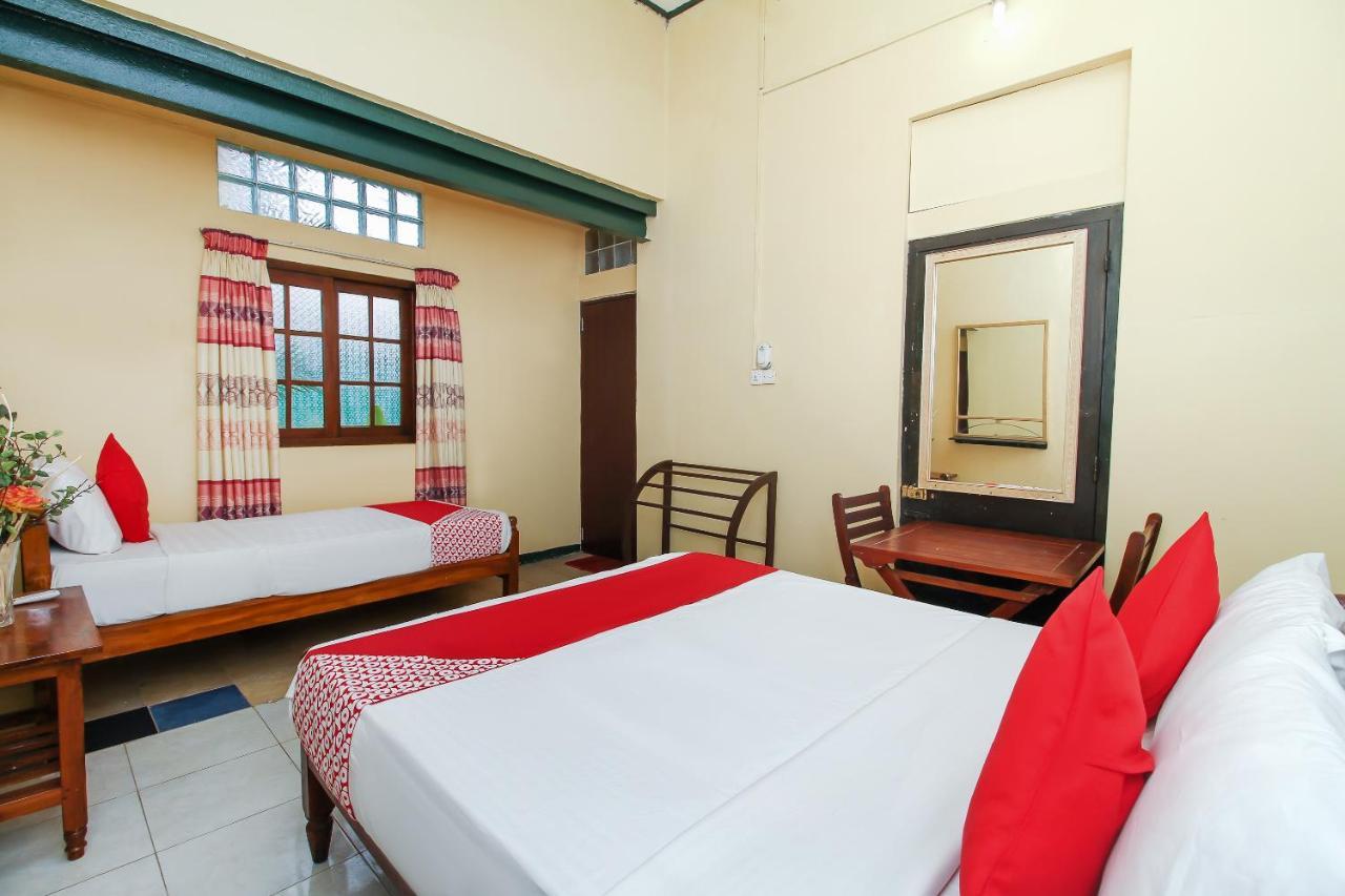 Leo'S Home Stay Dehiwala-Mount Lavinia Esterno foto