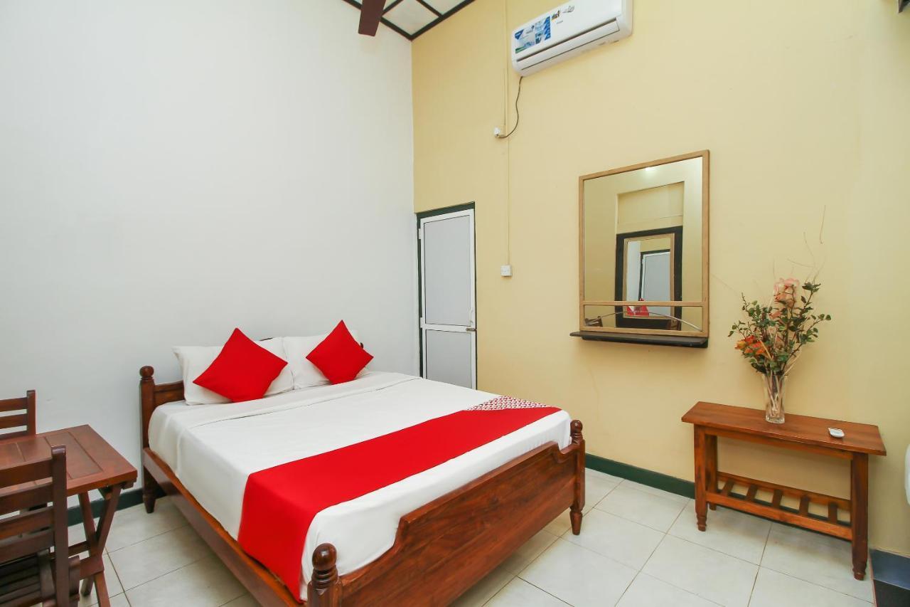 Leo'S Home Stay Dehiwala-Mount Lavinia Esterno foto