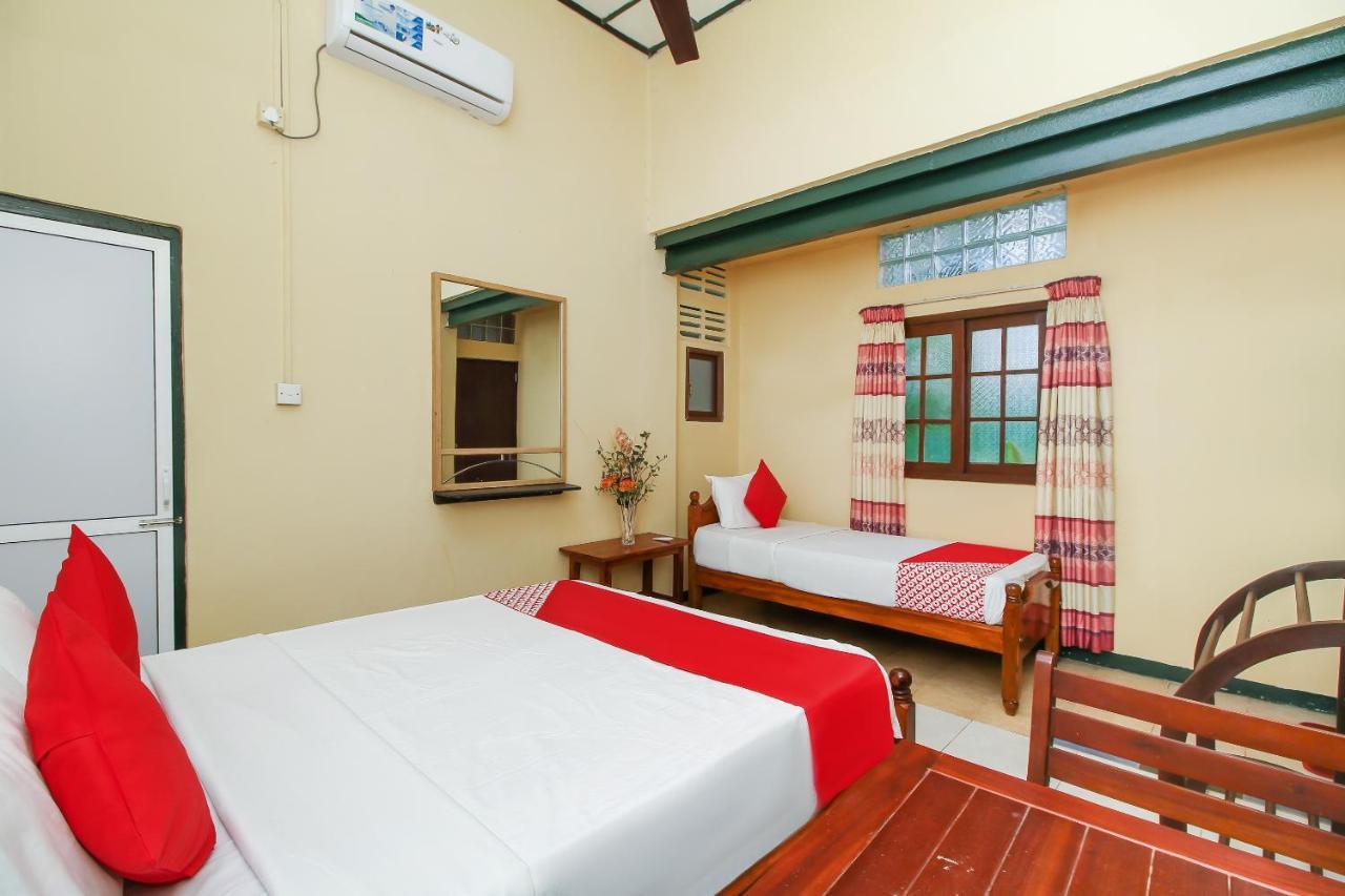 Leo'S Home Stay Dehiwala-Mount Lavinia Esterno foto