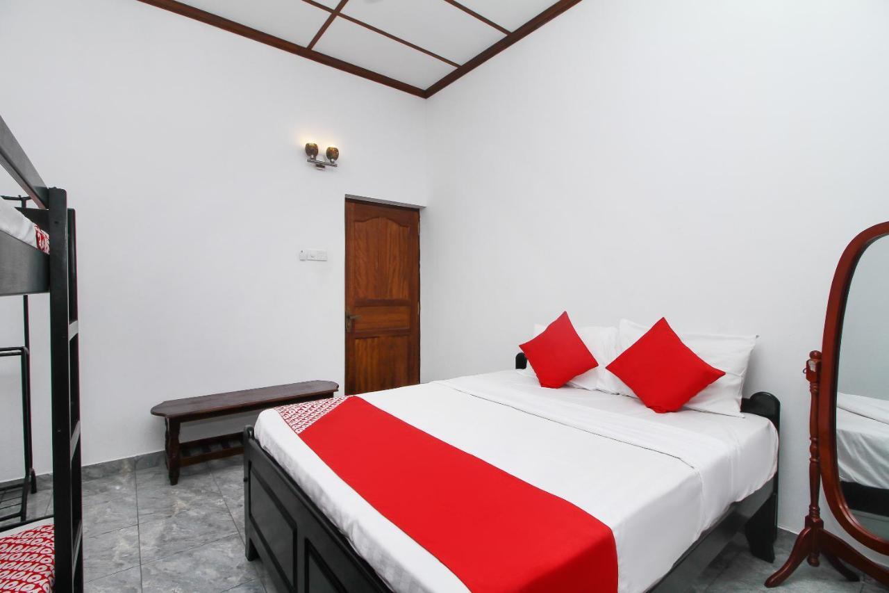 Leo'S Home Stay Dehiwala-Mount Lavinia Esterno foto