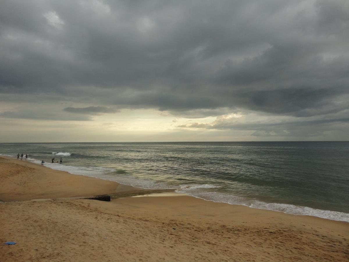 Leo'S Home Stay Dehiwala-Mount Lavinia Esterno foto